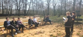 В рамках оперативно- профилактической операции "Чистое поколение - 2024", в Троицком СДК прошла беседа "Дорога в никуда"