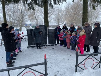 Память героев бессмертна!